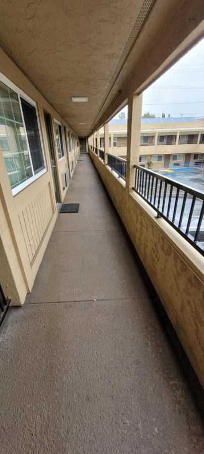 Harvey'S Motel Sdsu La Mesa سان دييغو المظهر الخارجي الصورة