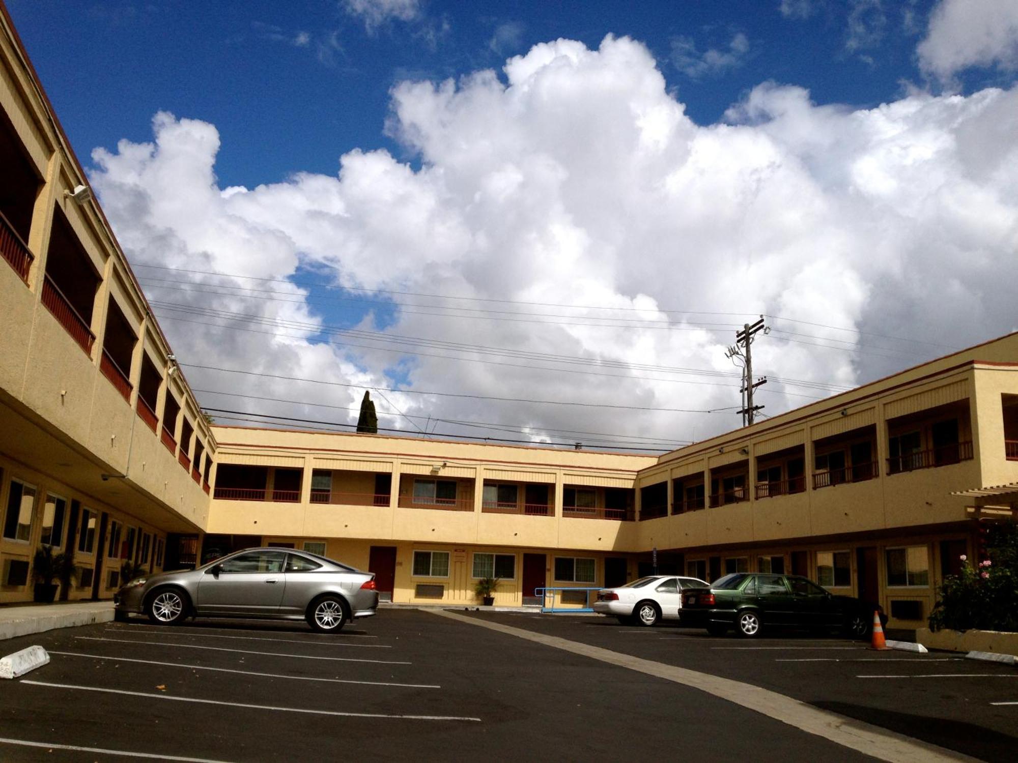Harvey'S Motel Sdsu La Mesa سان دييغو المظهر الخارجي الصورة